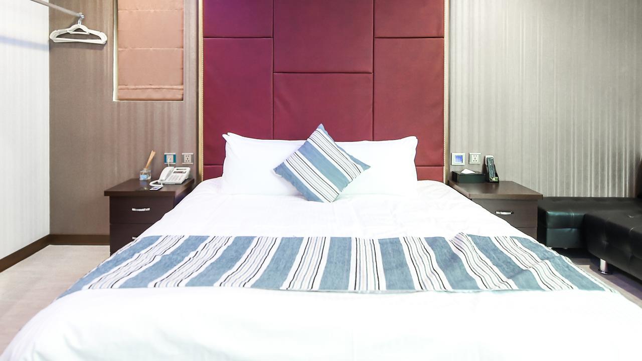 טאיצ'ונג Hosin Hotel מראה חיצוני תמונה