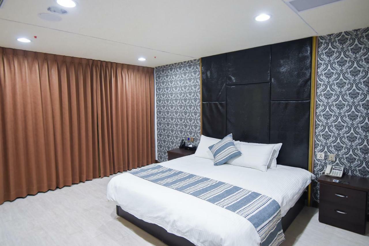 טאיצ'ונג Hosin Hotel מראה חיצוני תמונה